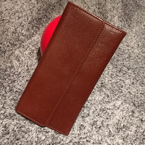 Authentic Bass brown leather wallet - Picture 2 of 8